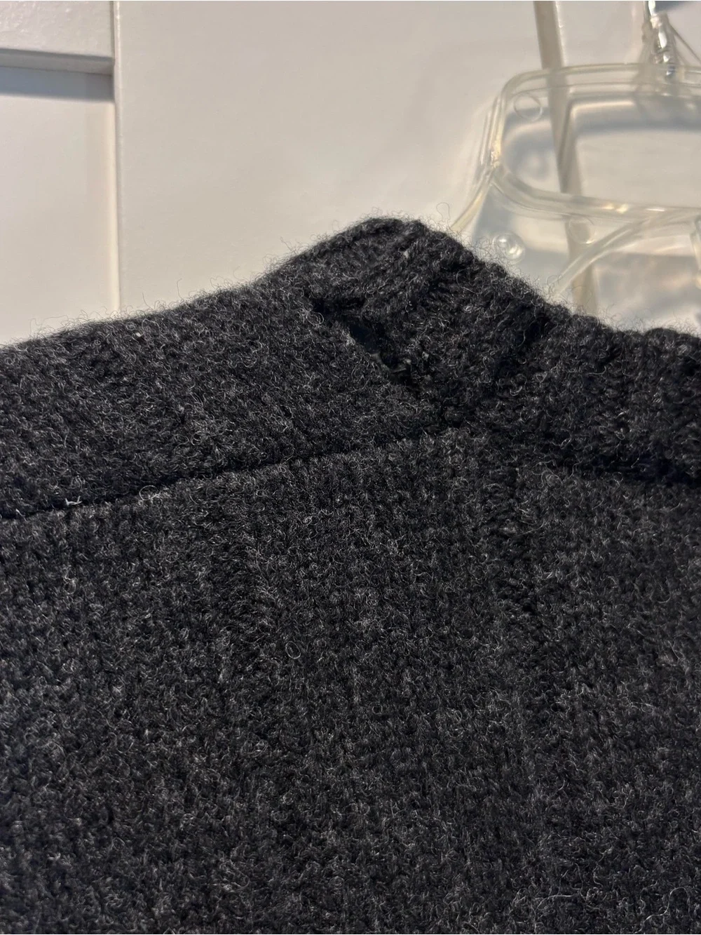 Vintage J.Crew 100% Lambswool Mens M V-Neck Sweater Charcoal Gray Hong Kong 90s
